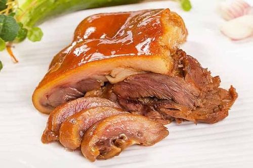 鹵肉技術學習與創業指南 途徑、費用與注意事項